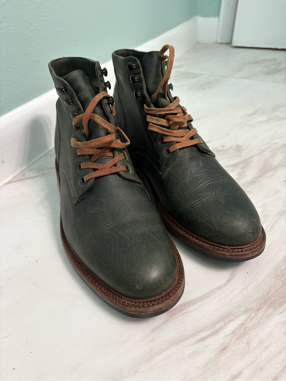 Parkhurst Dark Green Leather Lace-Up Boots with Brown Laces